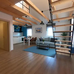 Gavan Apartment Cres